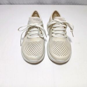 Crocs LiteRide 360 Pacer Sneakers. Ladies Size 9